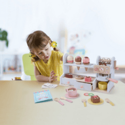 2Kids Toys Дървен комплект за игра Сладкарница  2в1